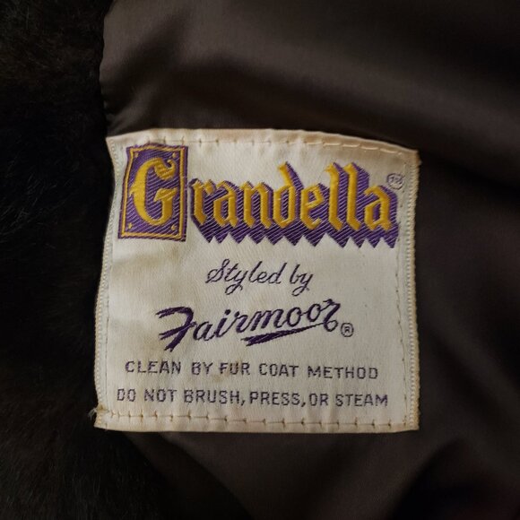 Beautiful Vintage 60s Grandella US Made Faux Fur Coat Brown Lined Rare - Picture 9 of 9
